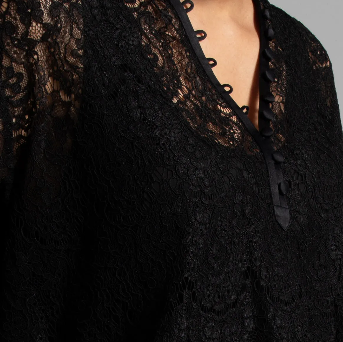 Audry Lace Blouse // Black